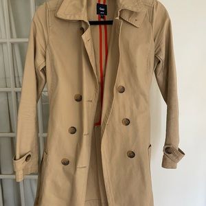 Hooded GAP khaki trench